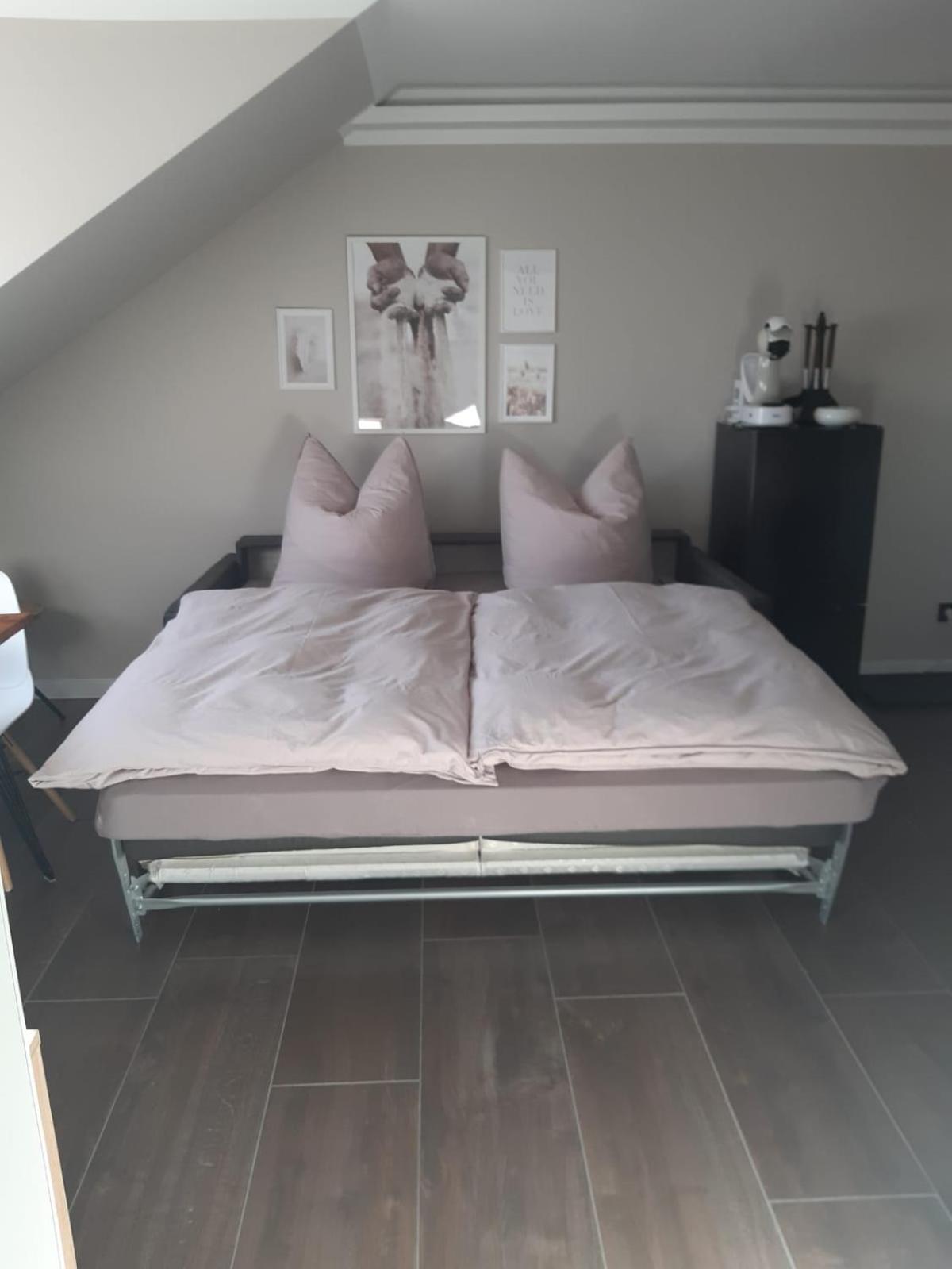 Neumuhler Hof: Stylish Lenia Apartment with Free Parking Schwerin  Exterior photo